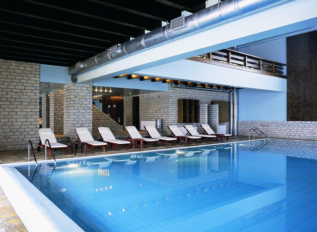 Avaris Hotel Карпенисион Экстерьер фото